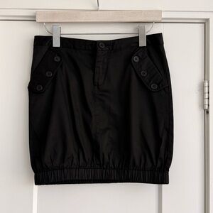 BREAD N BUTTER MINI UTLITY SKIRT IN BLACK